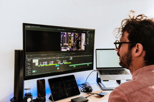 Les missions d'un monteur vido film